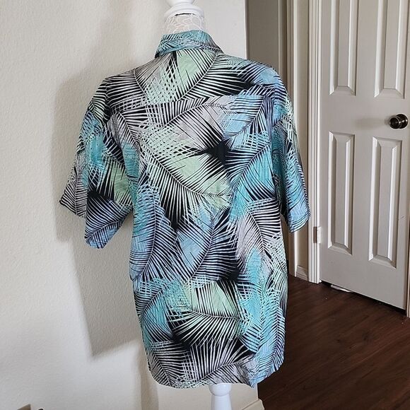 Tori Richard Aloha Shirt - Picture 2 of 2